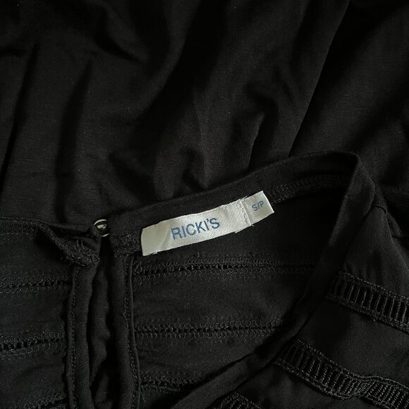 Ricki's Black Tank top - Picture 3 of 4